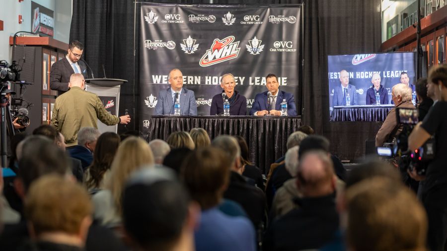 <who>Photo credit: NowMedia/Gord Goble</who>