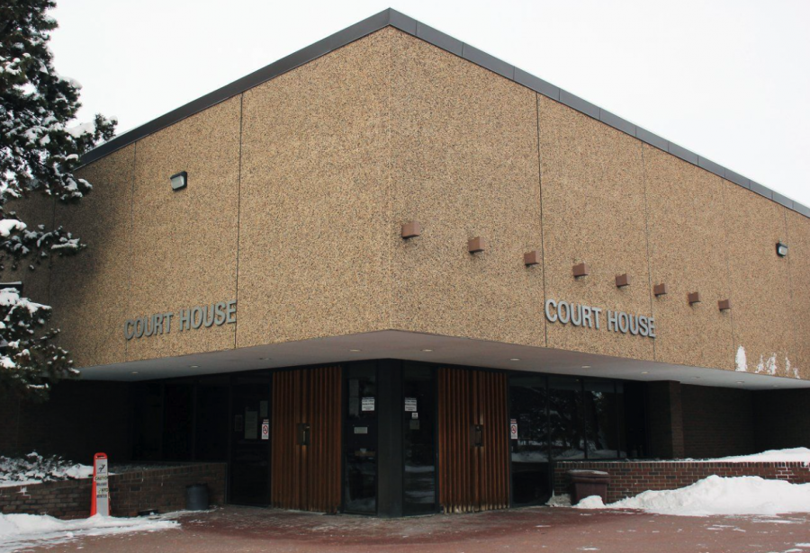 <who> Photo credit: Canadian Press </who> The courthouse in Stony Plain, Alta. is shown on Wednesday, November 27, 2024.