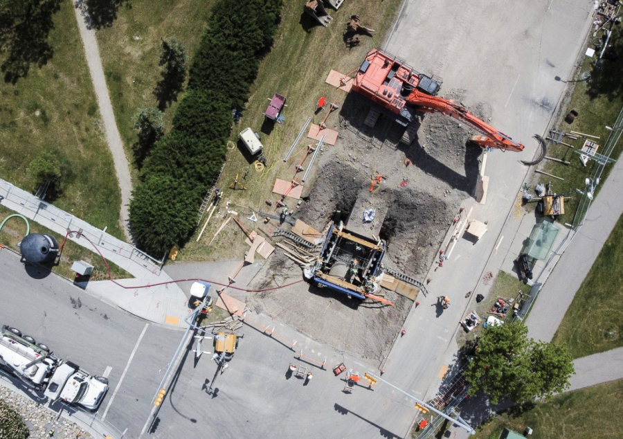 <who> Photo credit: Canadian Press </who> Calgary's mayor says a ruptured pipe that's created a water crisis in the region is fixed and work begins today to fill it with water for testing.