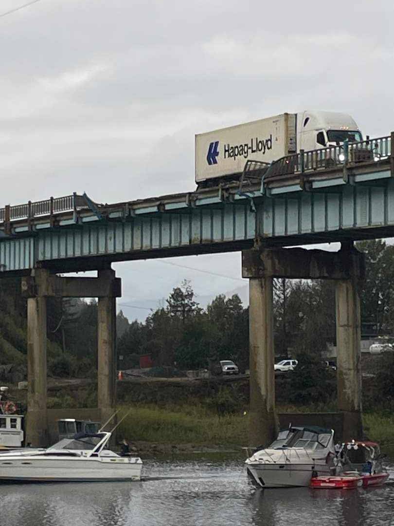 <who> Photo Credit: Skilled Truckers Canada/Facebook