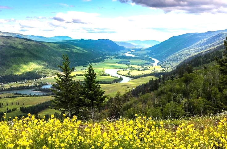 <who>Photo credit: Darren Robertson</who>There is so much wilderness in the Thompson Okanagan for hiking and sightseeing.