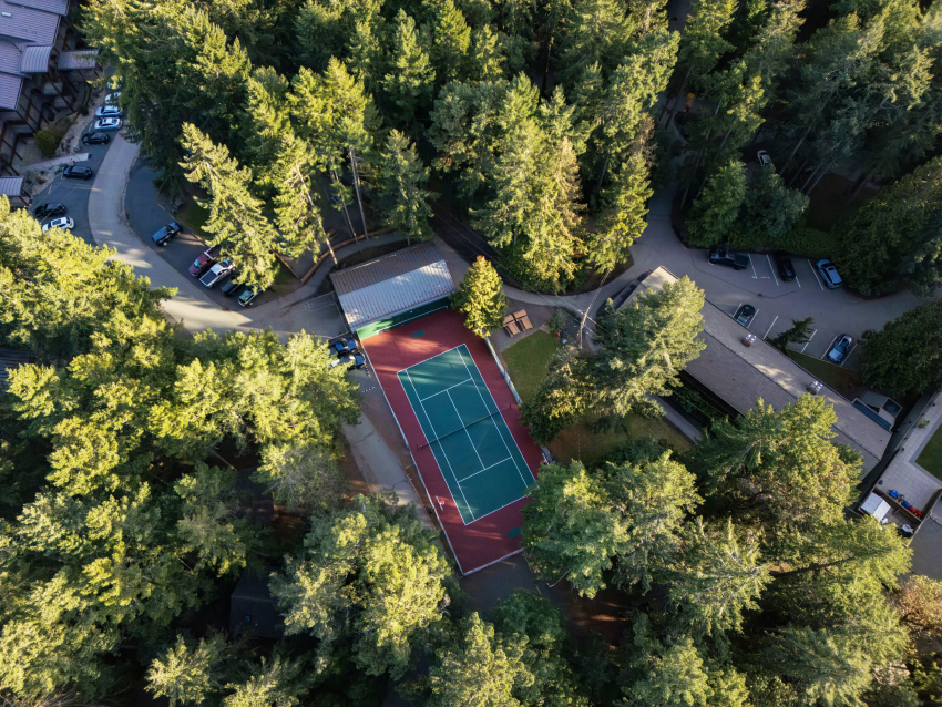 <who>Photo Credit: Tigh-Na-Mara Seaside Spa Resort</who>