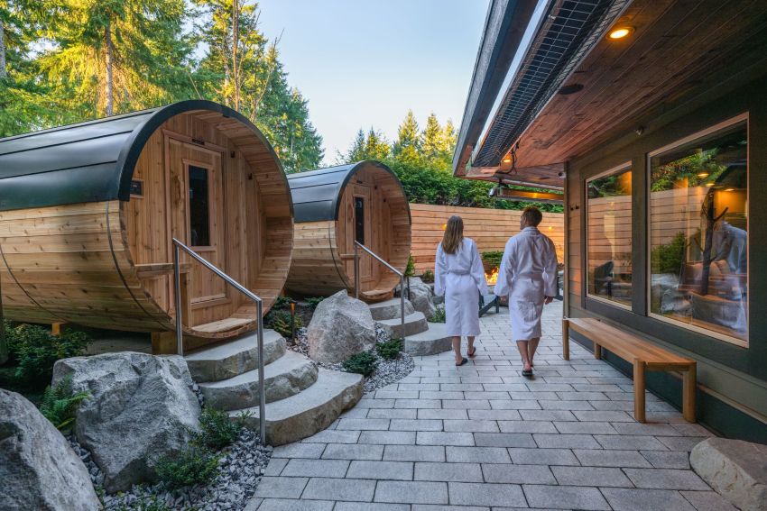<who>Photo Credit: Tigh-Na-Mara Seaside Spa Resort</who>