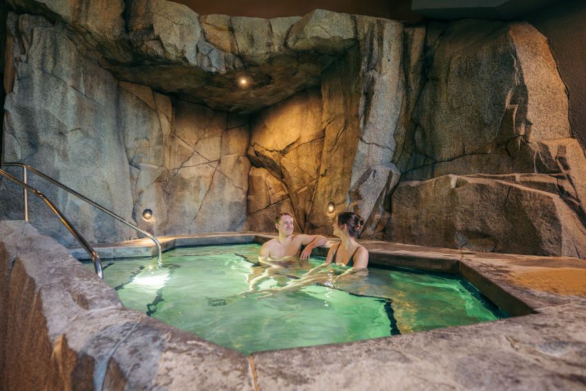 <who>Photo Credit: Tigh-Na-Mara Seaside Spa Resort</who>