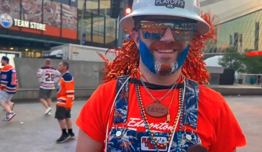 <who> Photo credit: Canadian Press </who> Edmonton Oilers superfan Jacob Golka.