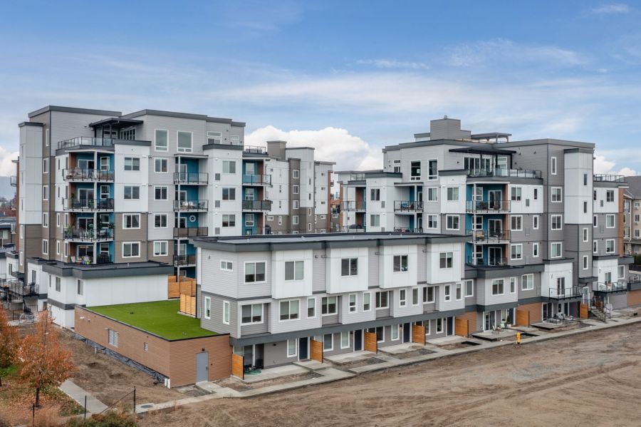</who>Troika developed Green Square Vert, a condominium community in the Lower Mission.
