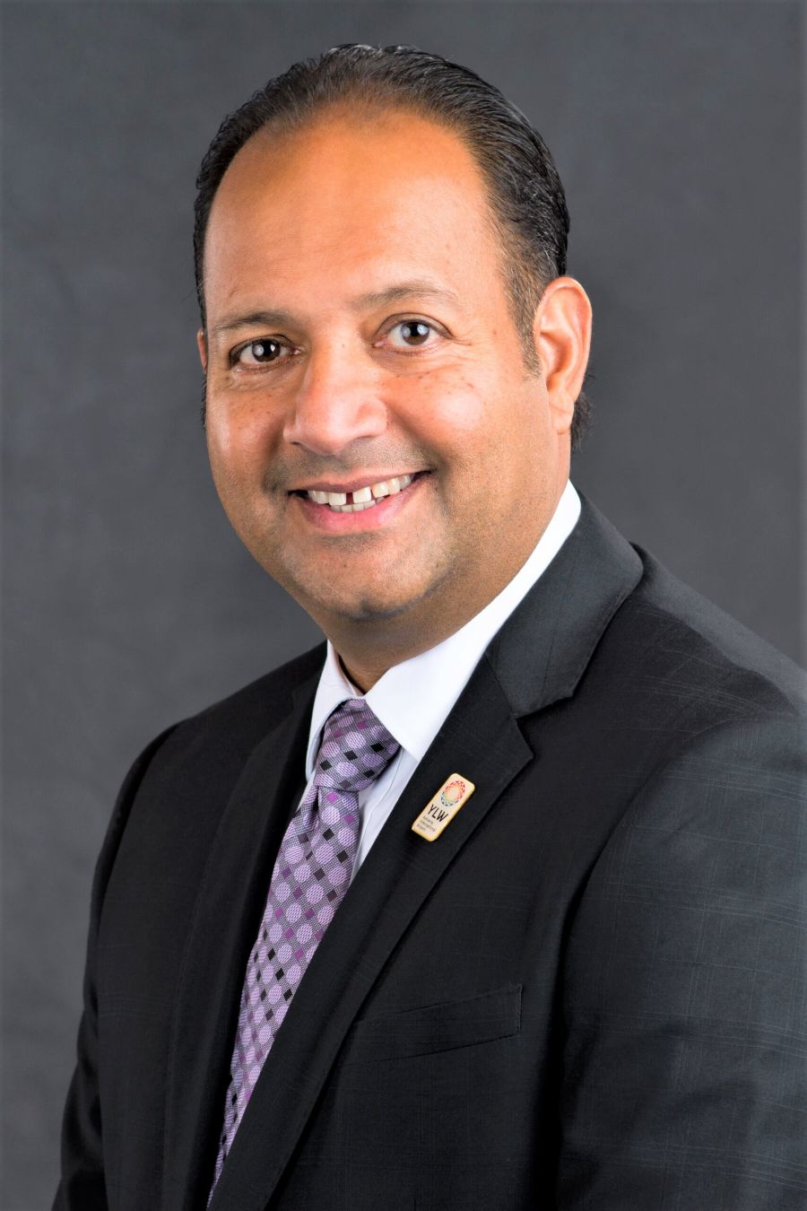 </who>Sam Samaddar is the director at Kelowna International Airport.