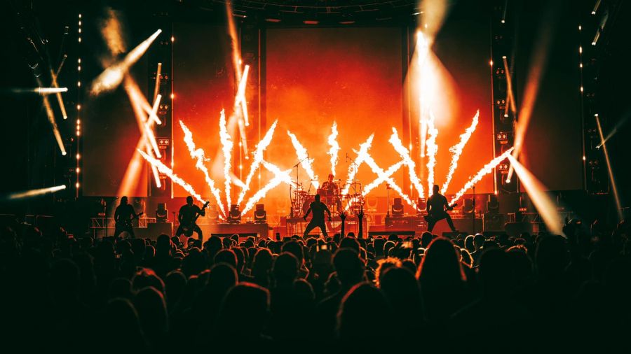 <who>Photo Credit: Creed/Facebook