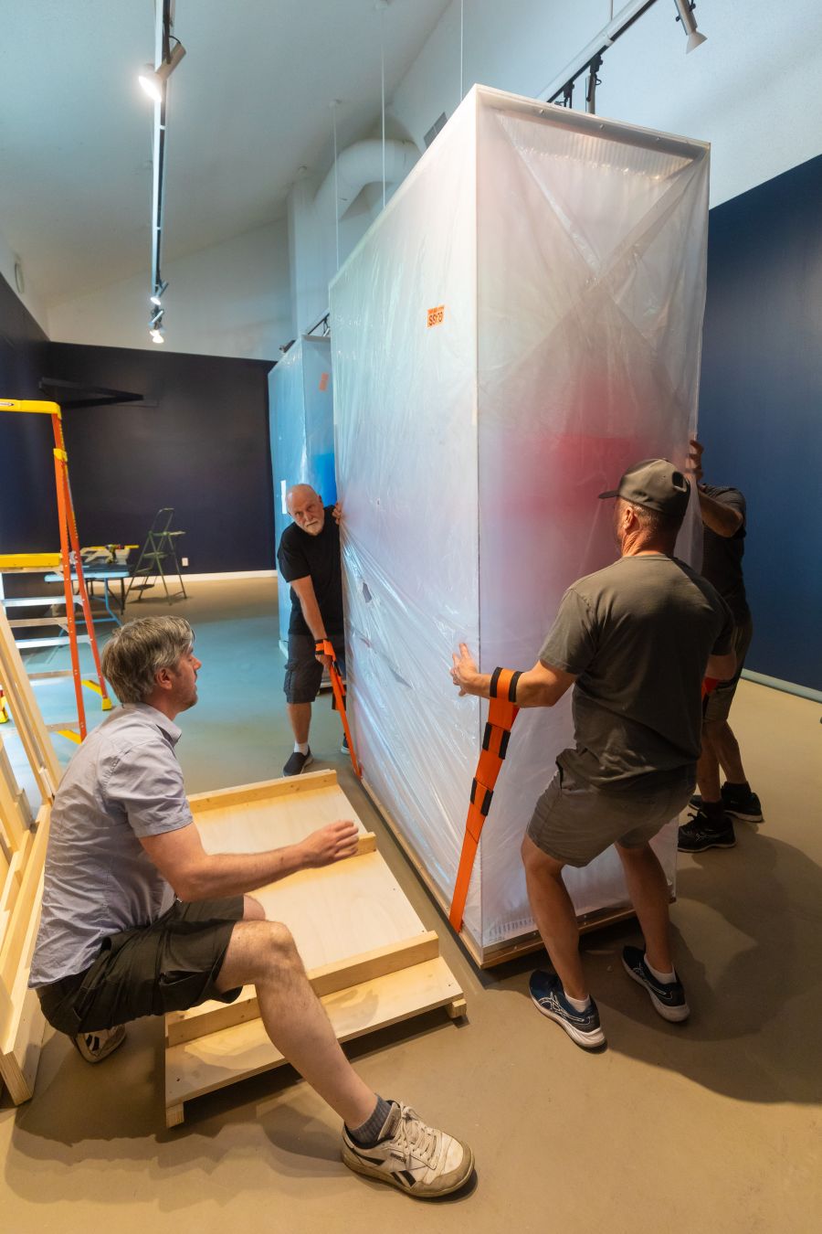 <who>Photo Credit: Gord Goble</who> David Spriggs (left) and PAG crew position "Paradox of Power"