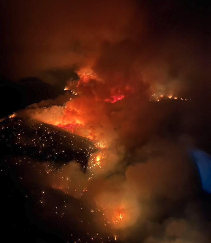 <who> Photo credit: BCWS </who> The Shetland Creek wildfire.