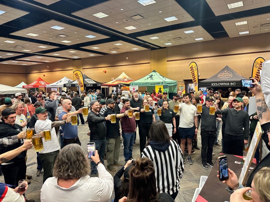 <who>Photo Credit: Okanagan Fest of Ale