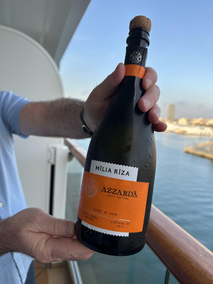 <who>Photo credits: Steve MacNaull/NowMedia Group</who>Ideal for sail away from Athens -- Greek sparkling wine Mila Riza Azzarda Blanc de Noir Brut.