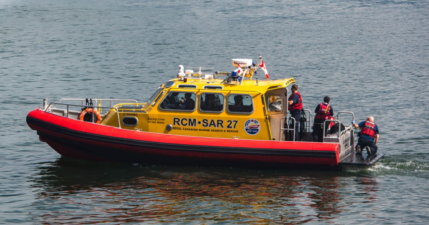 <who>Photo Credit: Royal Canadian Marine Search and Rescue/Facebook