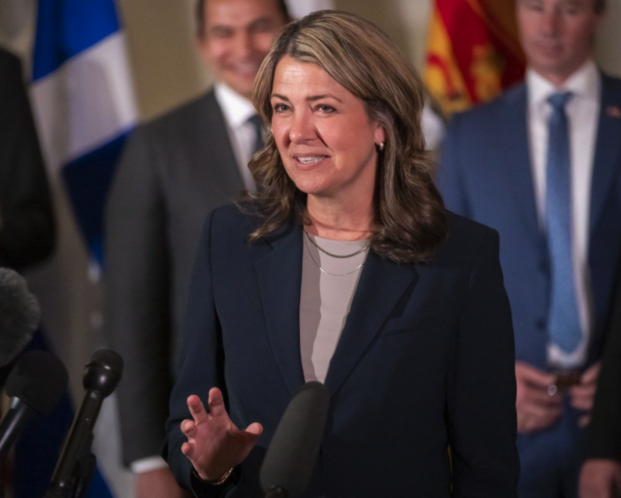 <who> Photo credit: Canadian Press </who> Danielle Smith.
