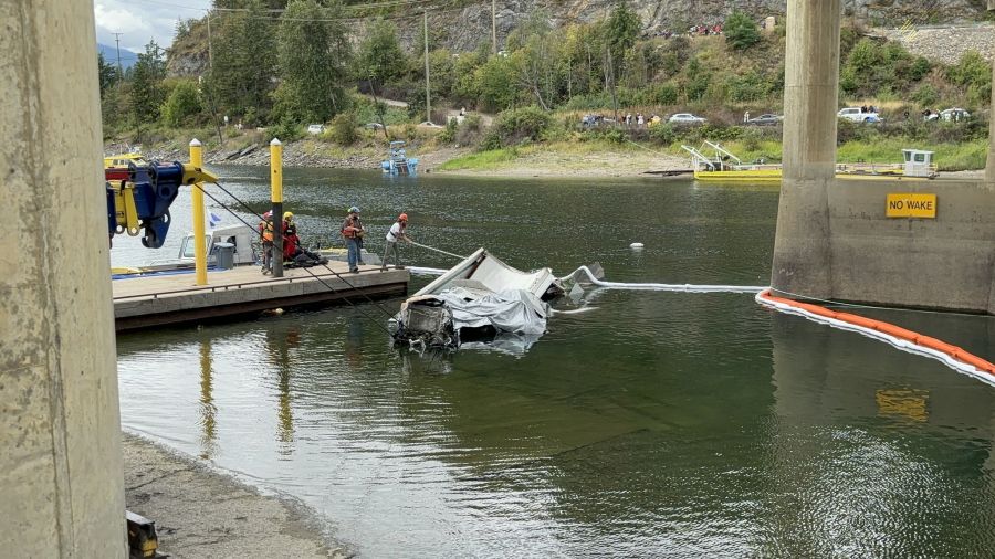 <who>Photo Credit: Sicamous Fire Rescue
