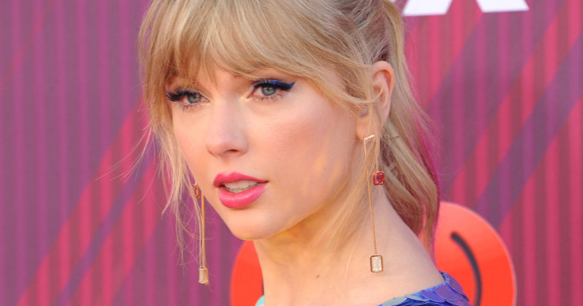 <who> Photo credit: 123RF </who> Pop singer Taylor Swift.