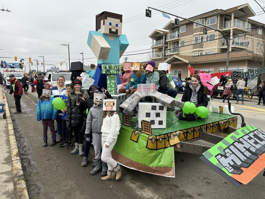 <who>Photo Credit: Vernon Winter Carnival/Facebook</who>The winning float in 2024 was done by St. James School.
