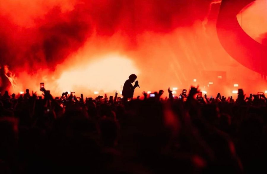 <who>Photo Credit: The Weeknd/Facebook