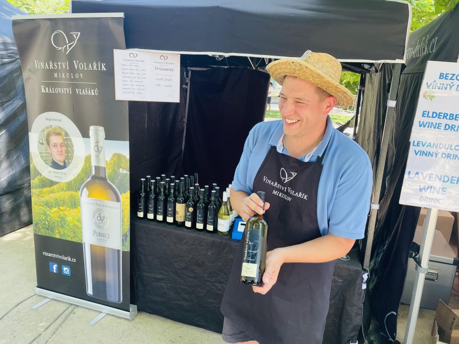 </who>Winemaker Alex Koudelka from Vinarstvi Volarik Mikulov Winery.