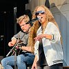 Amanda Marshall plays free surprise pop-up concert at Kelowna brewery