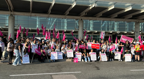 Air Canada flight attendants to challenge back-to-work order, remain on strike