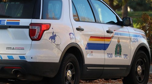 Kootenay man attempts to evade police by pedalling away