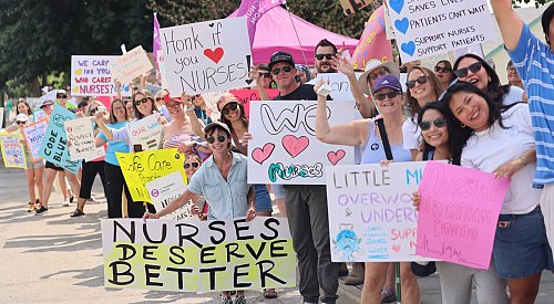 Kelowna nurses rally in front of KGH to defend legal right to job action