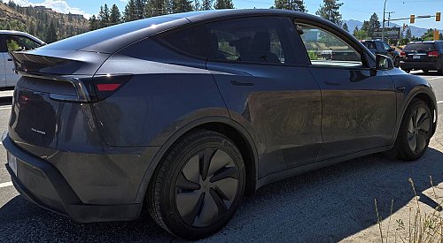 Tesla driver caught ‘reading documents’ as car self-drove along Hwy 97 in West Kelowna